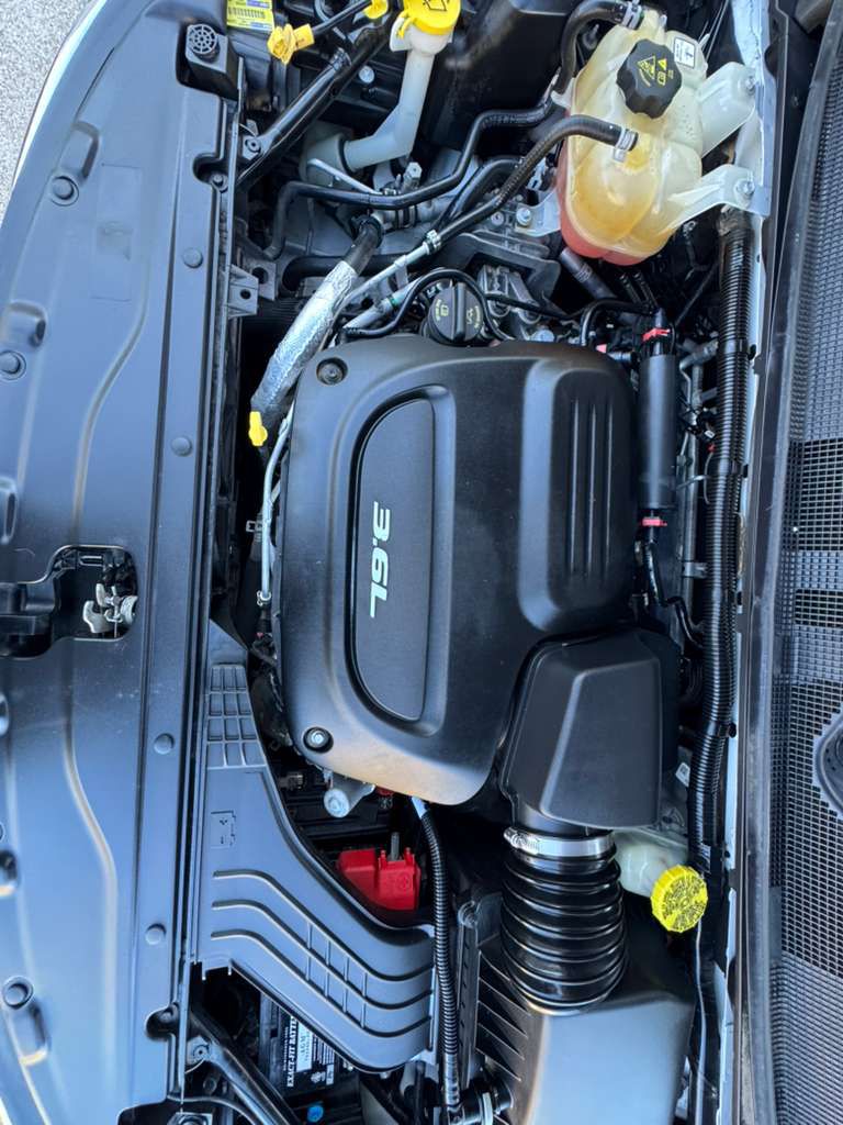 Photo 20 of this CHRYSLER PACIFICA