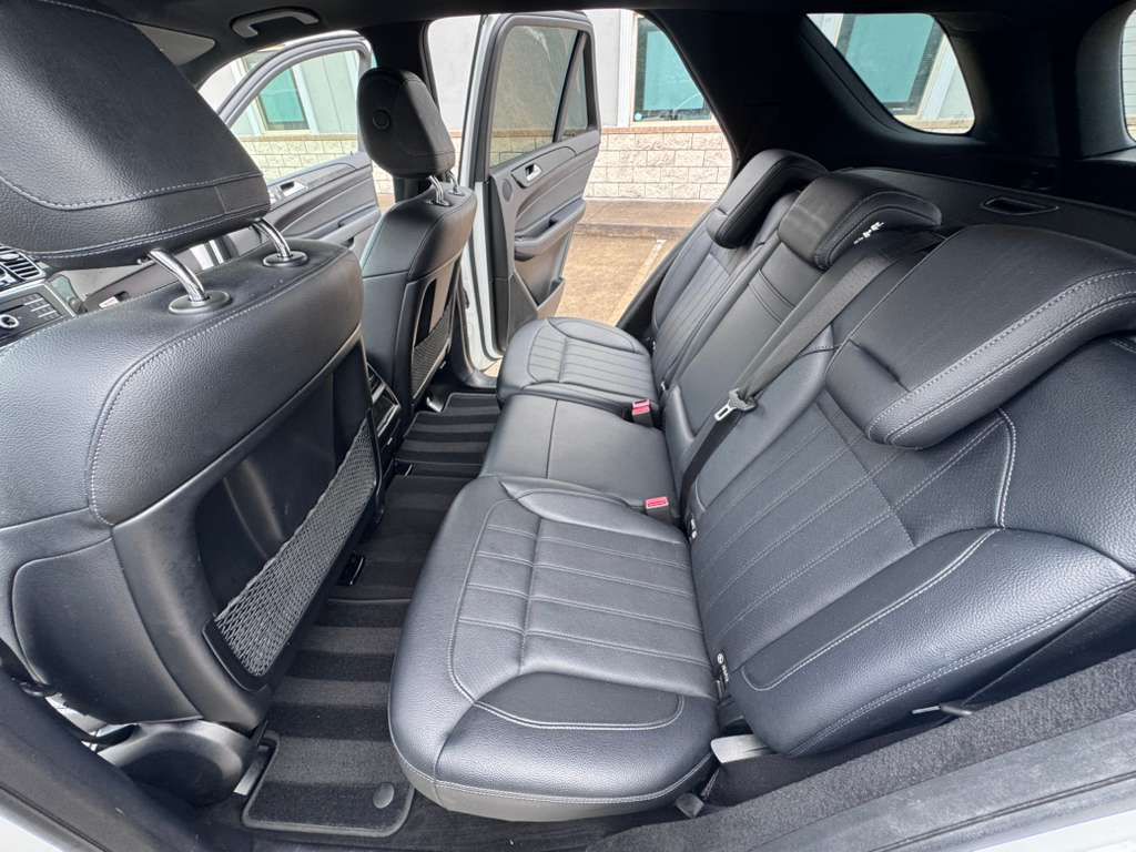 Photo 11 of this MERCEDES-BENZ GLE