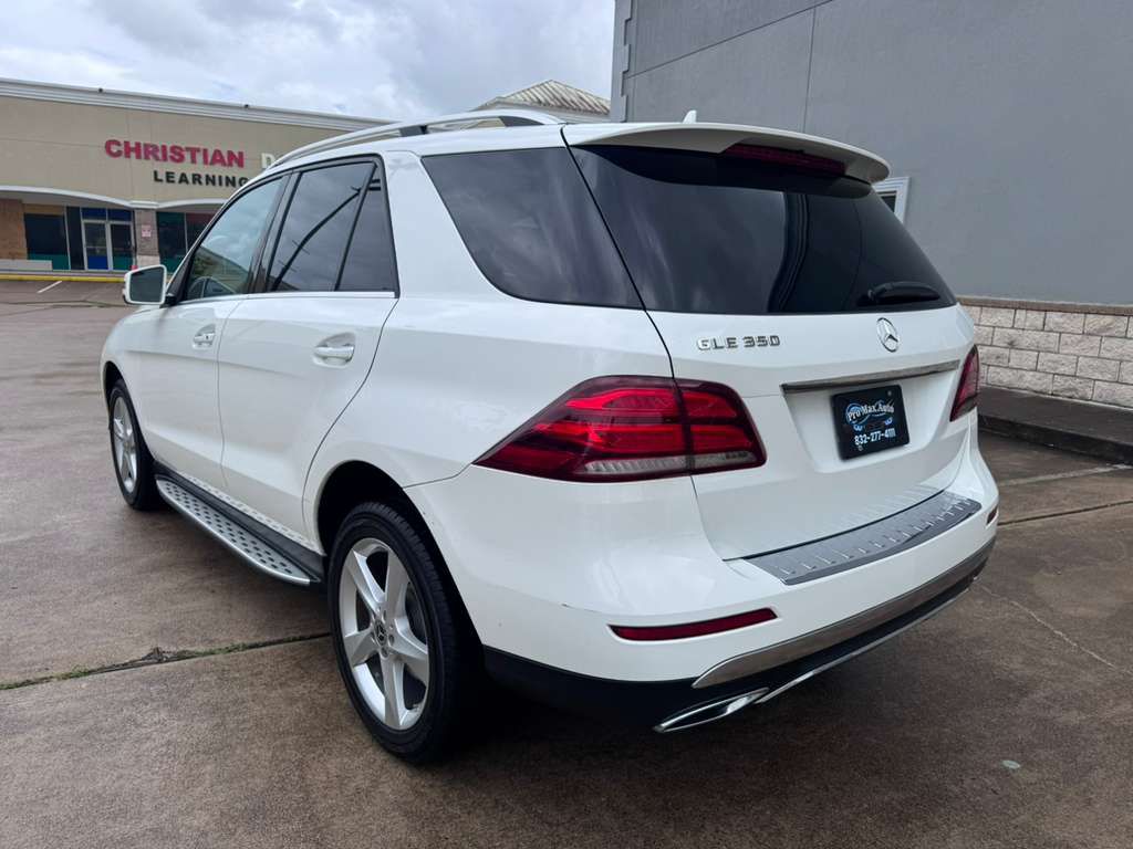 Photo 5 of this MERCEDES-BENZ GLE