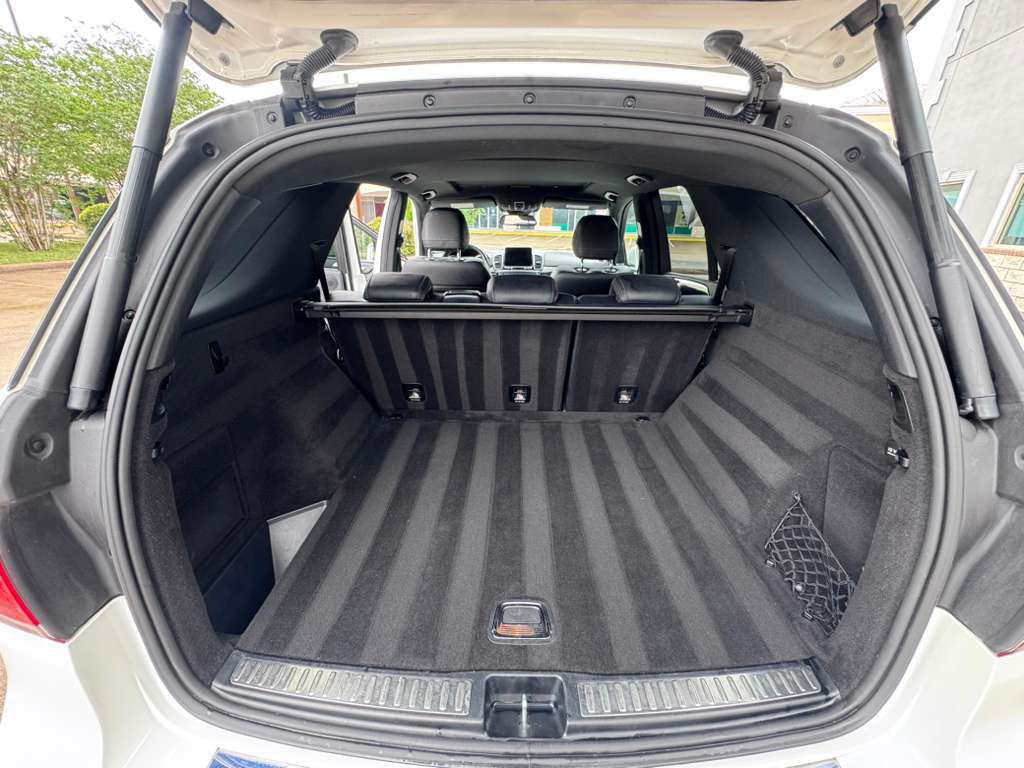 Photo 14 of this MERCEDES-BENZ GLE
