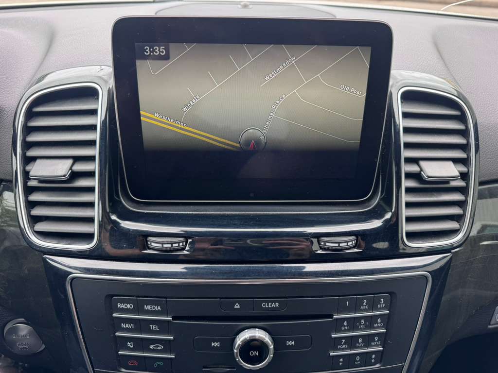 Photo 17 of this MERCEDES-BENZ GLE