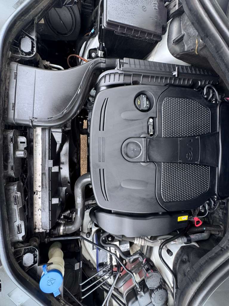 Photo 20 of this MERCEDES-BENZ GLE