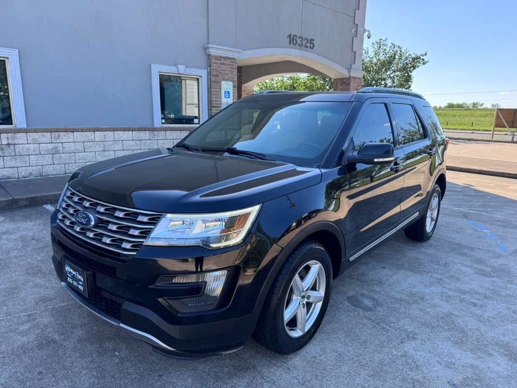 Photo 7 of this FORD EXPLORER