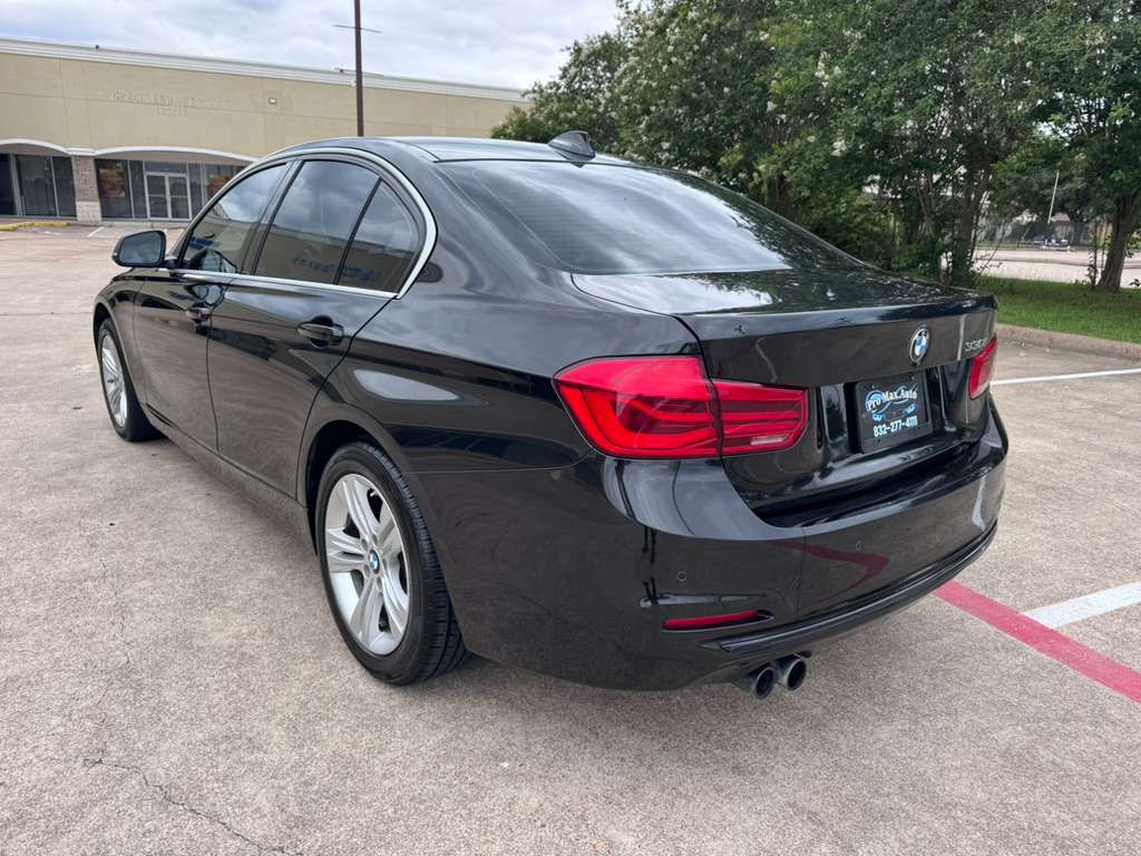 Photo 5 of this BMW 330