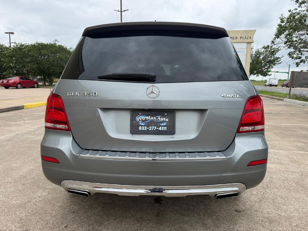 Photo 4 of this MERCEDES-BENZ GLK