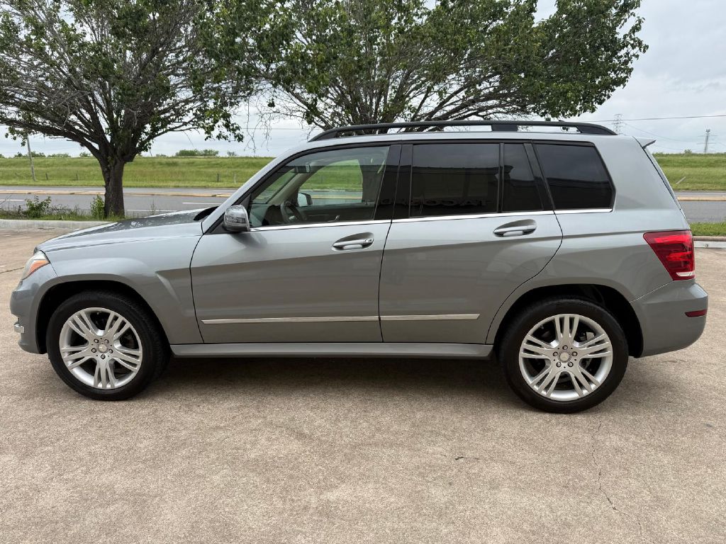 Photo 6 of this MERCEDES-BENZ GLK