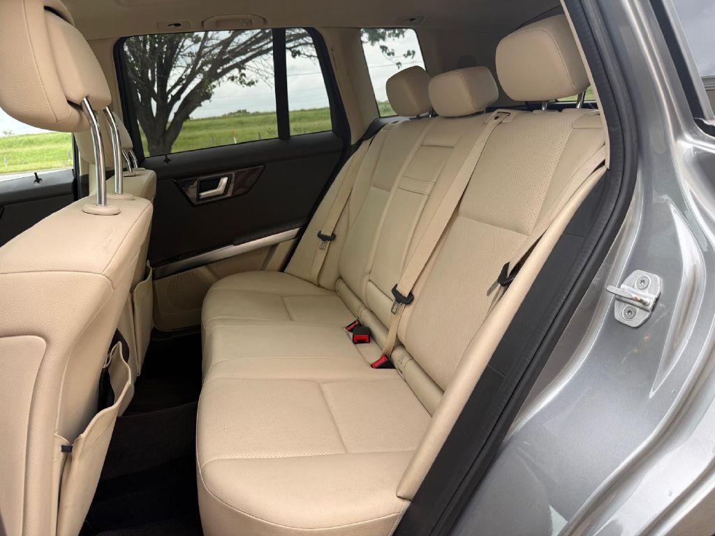 Photo 11 of this MERCEDES-BENZ GLK