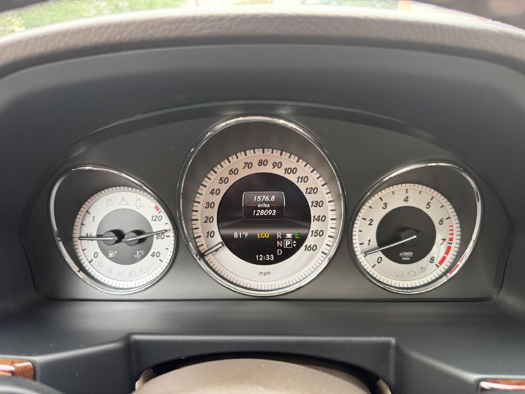 Photo 19 of this MERCEDES-BENZ GLK