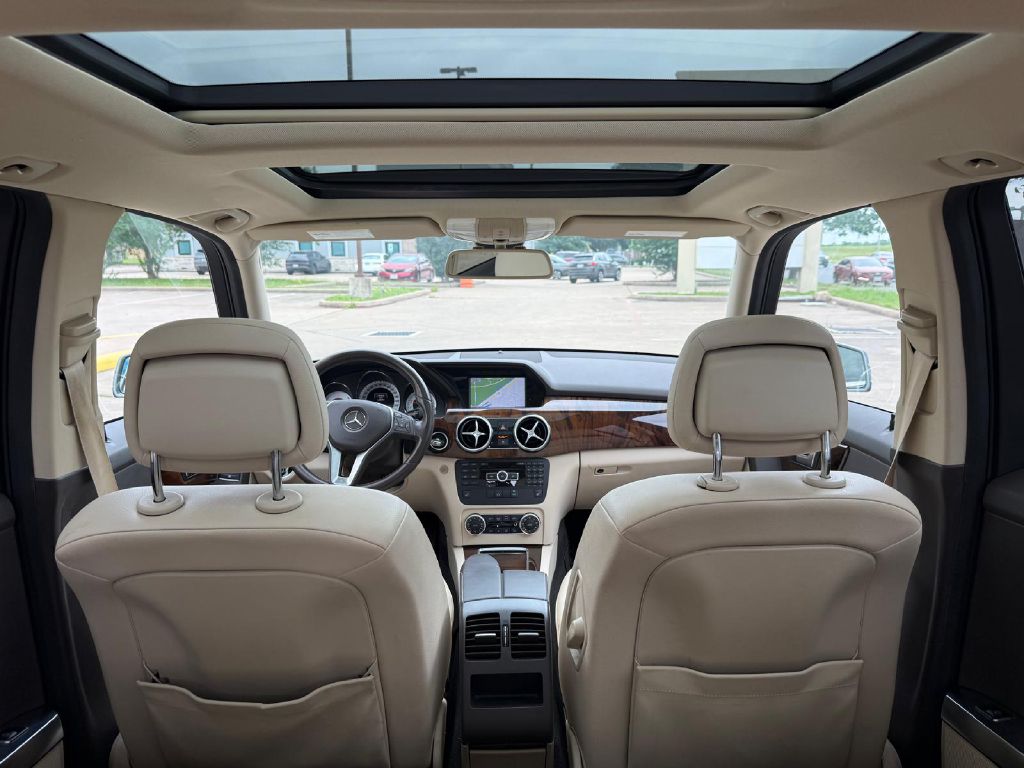 Photo 15 of this MERCEDES-BENZ GLK
