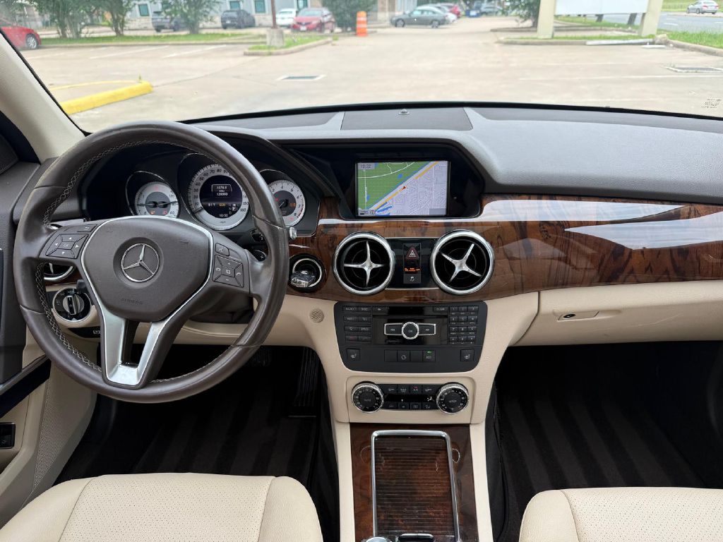 Photo 16 of this MERCEDES-BENZ GLK