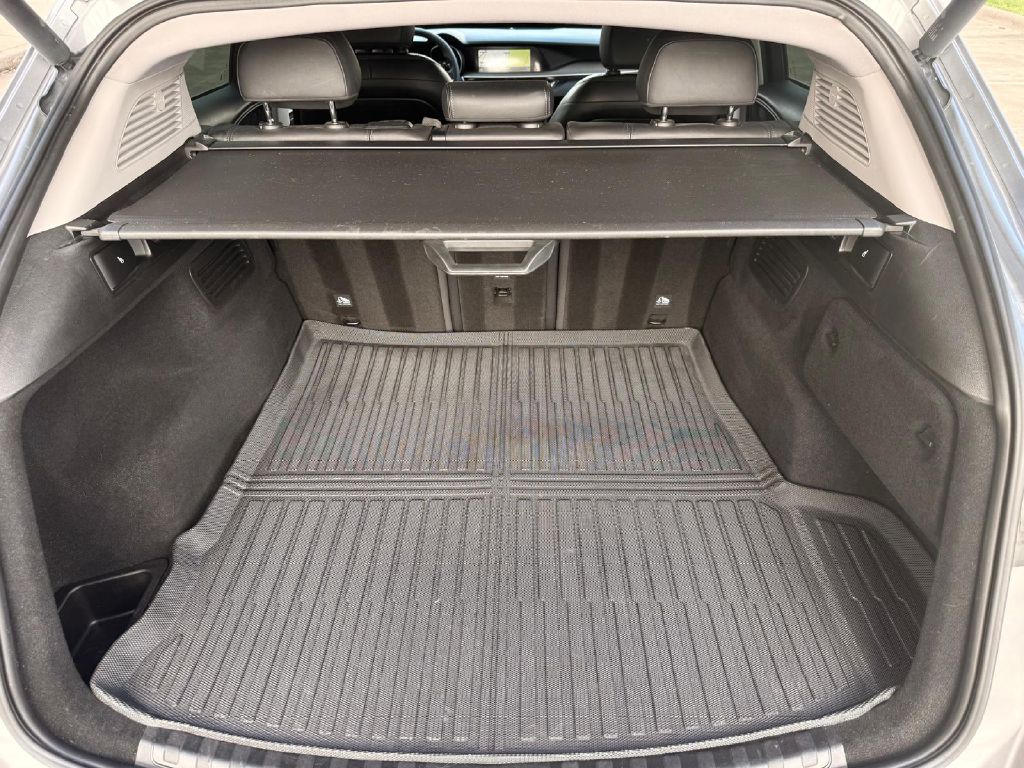 Photo 13 of this ALFA ROMEO STELVIO