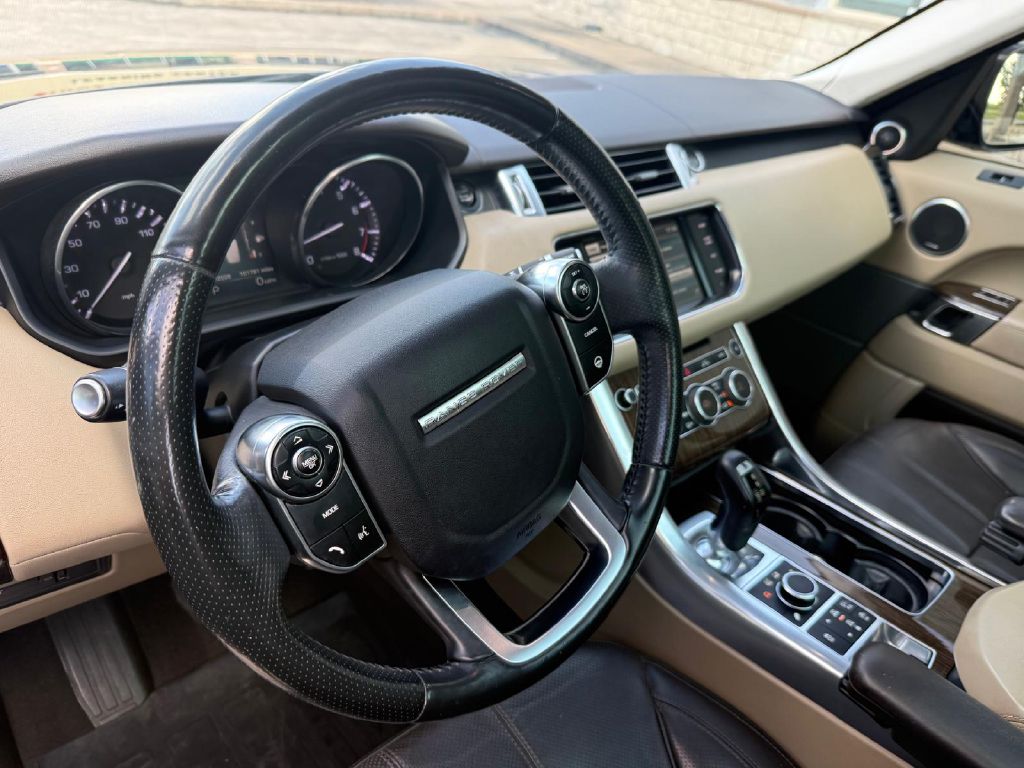 Photo 10 of this LAND ROVER RANGE ROVER SPO