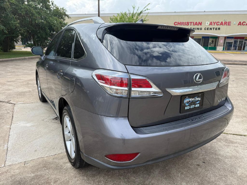 Photo 5 of this LEXUS RX