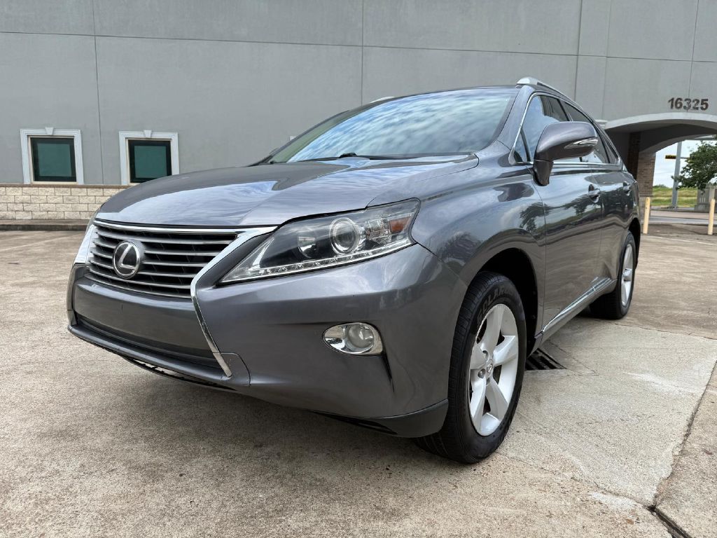 Photo 7 of this LEXUS RX