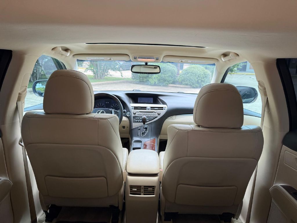 Photo 16 of this LEXUS RX