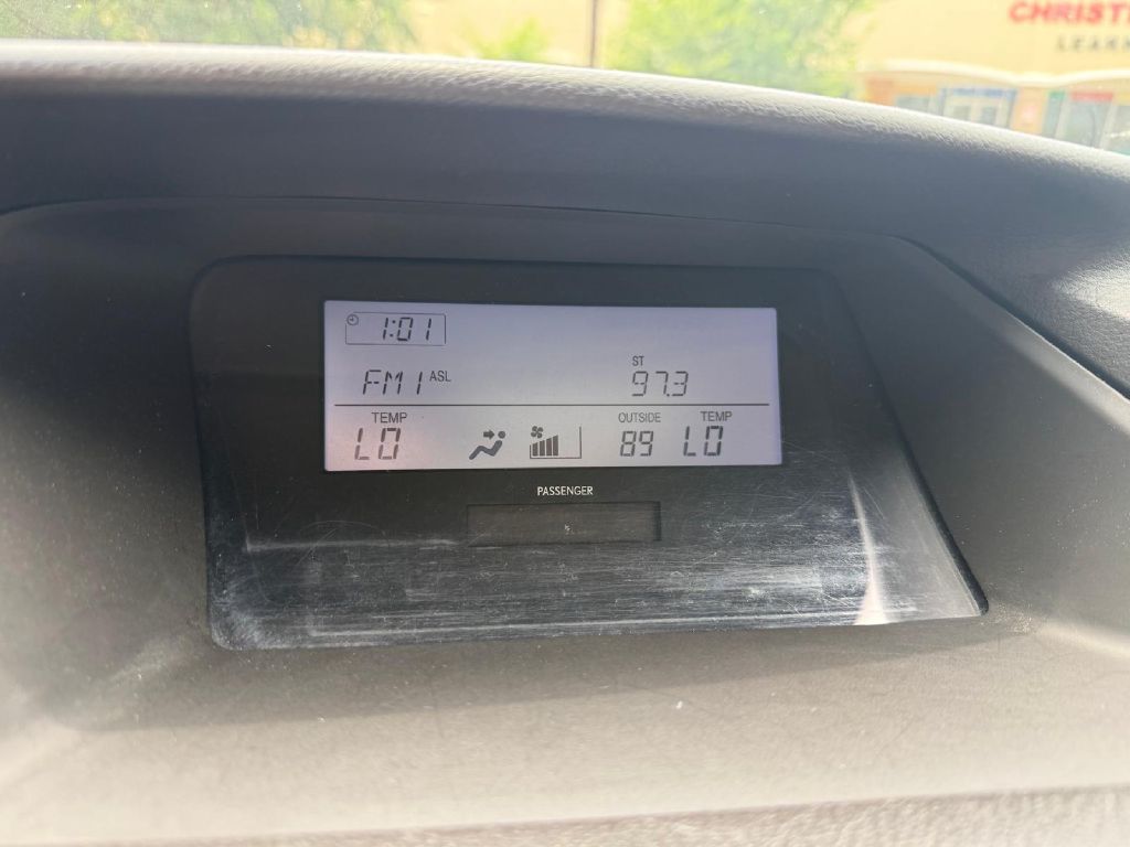 Photo 19 of this LEXUS RX