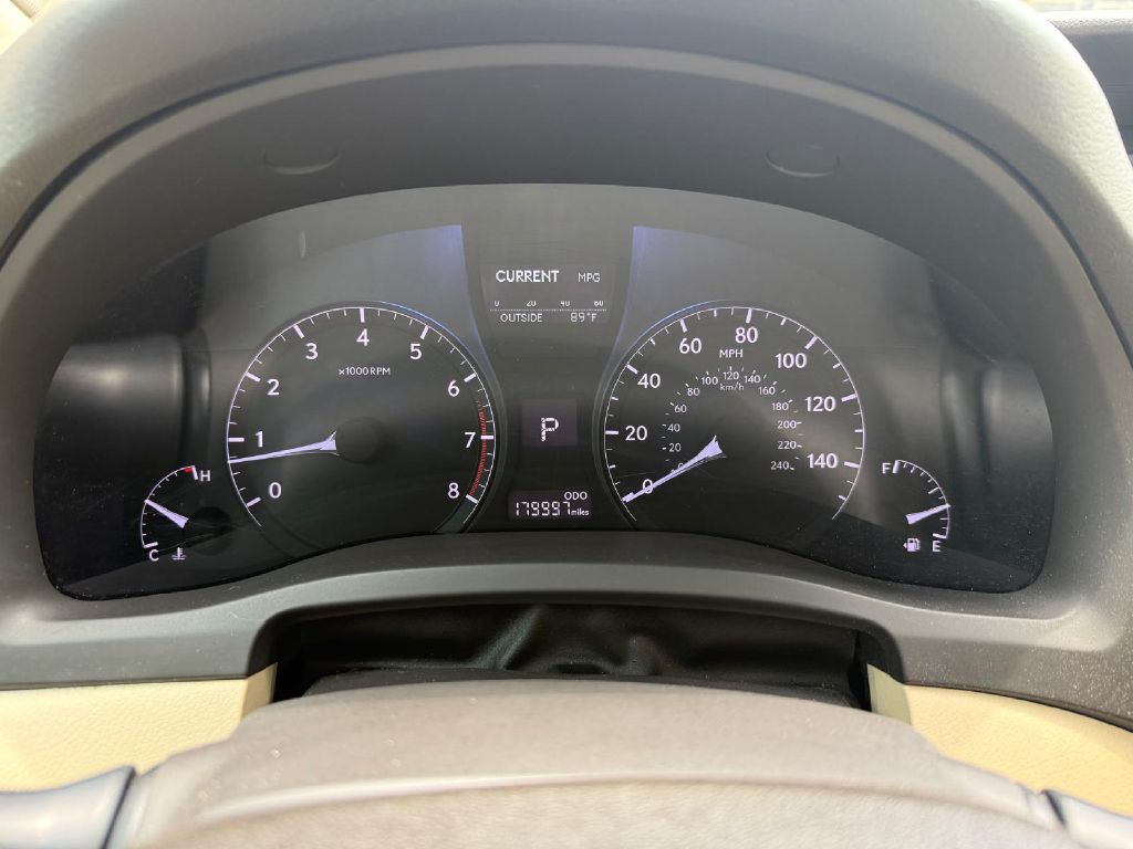Photo 20 of this LEXUS RX