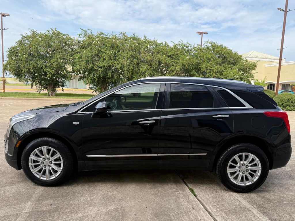Photo 6 of this CADILLAC XT5