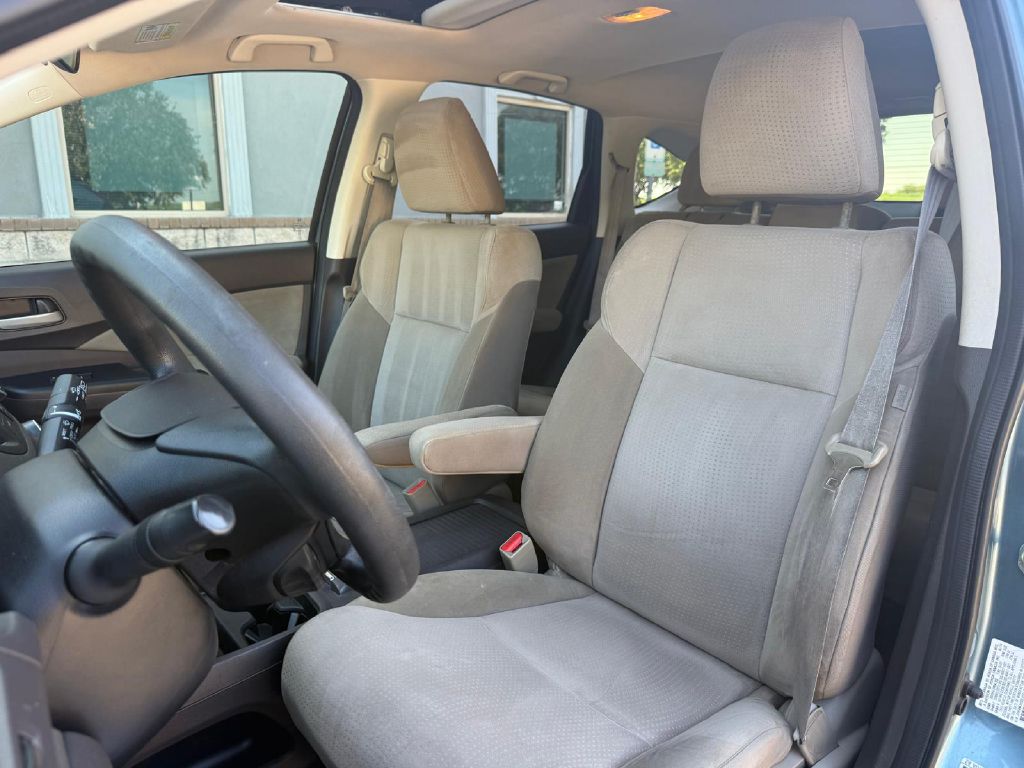 Photo 10 of this HONDA CR-V