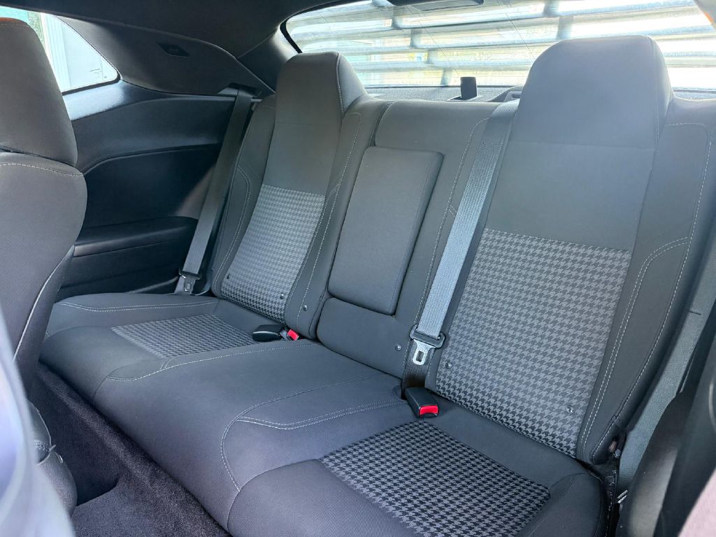 Photo 11 of this DODGE CHALLENGER