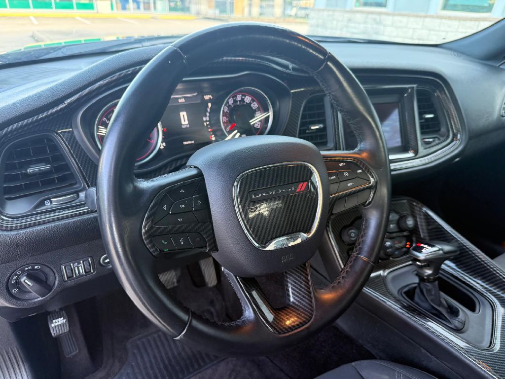 Photo 9 of this DODGE CHALLENGER