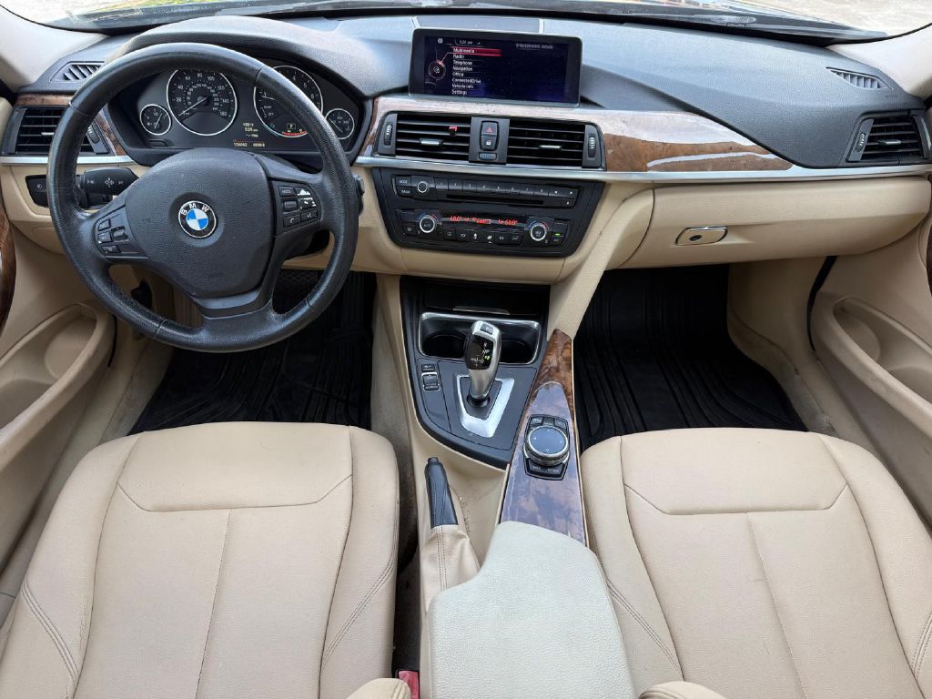 Photo 22 of this BMW 320
