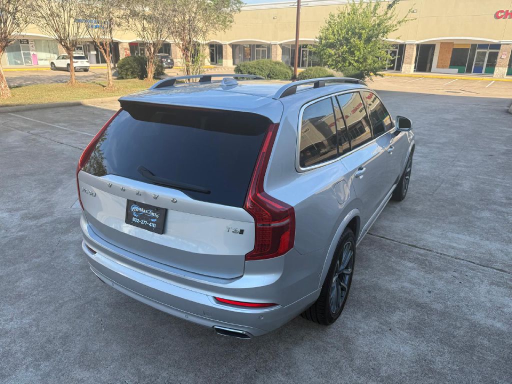 Photo 3 of this VOLVO XC90