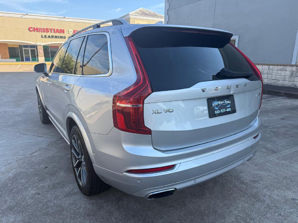 Photo 7 of this VOLVO XC90