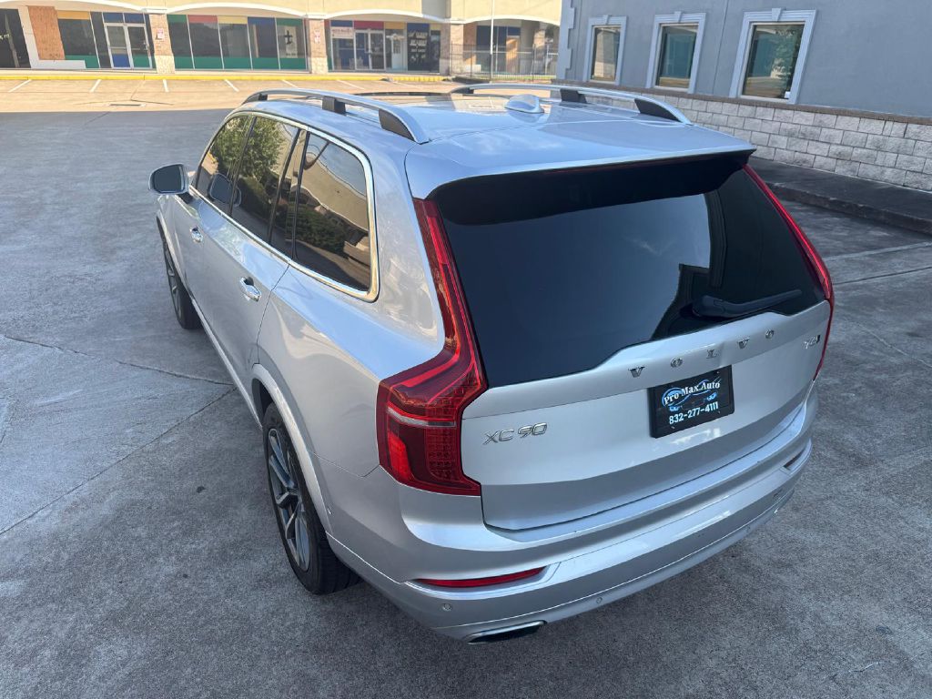 Photo 6 of this VOLVO XC90