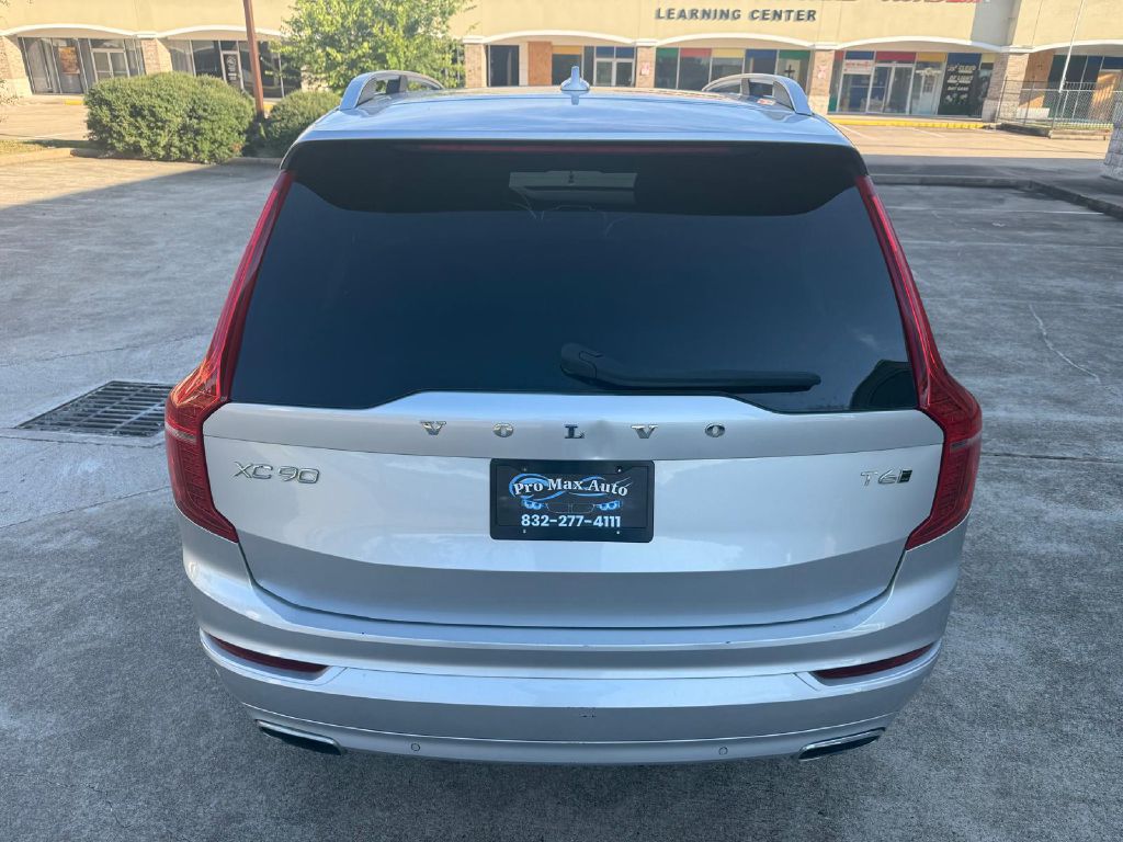 Photo 5 of this VOLVO XC90