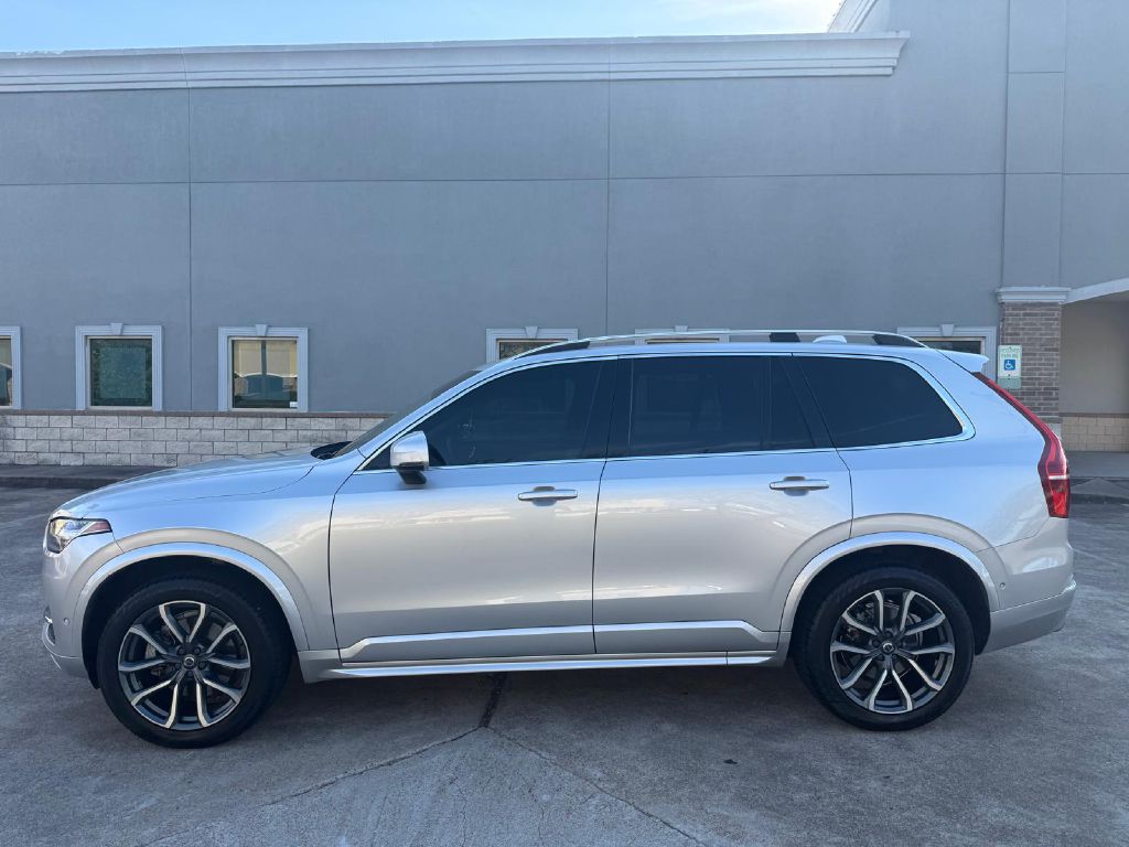 Photo 8 of this VOLVO XC90