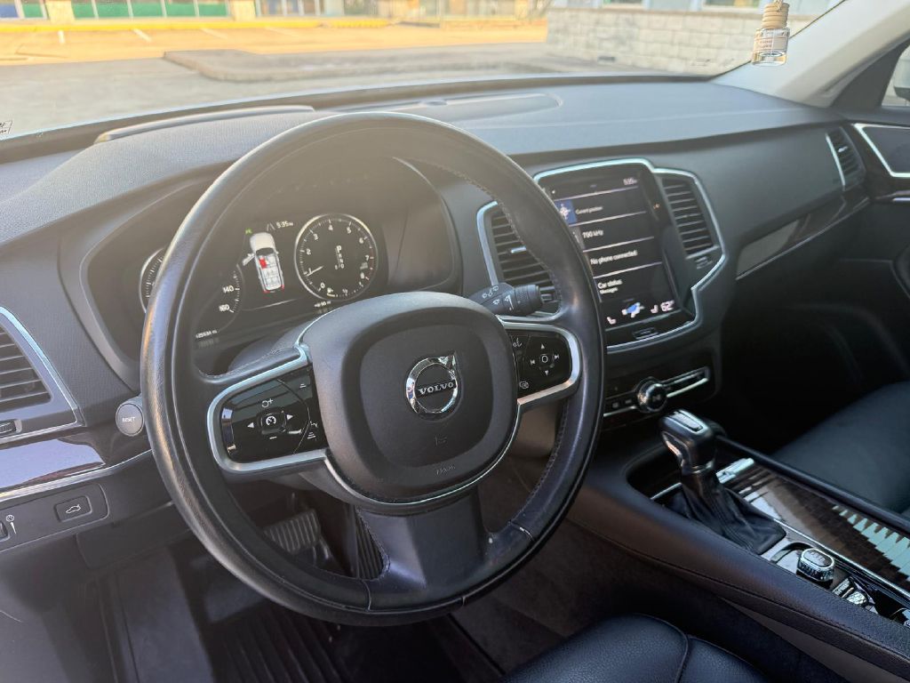 Photo 17 of this VOLVO XC90