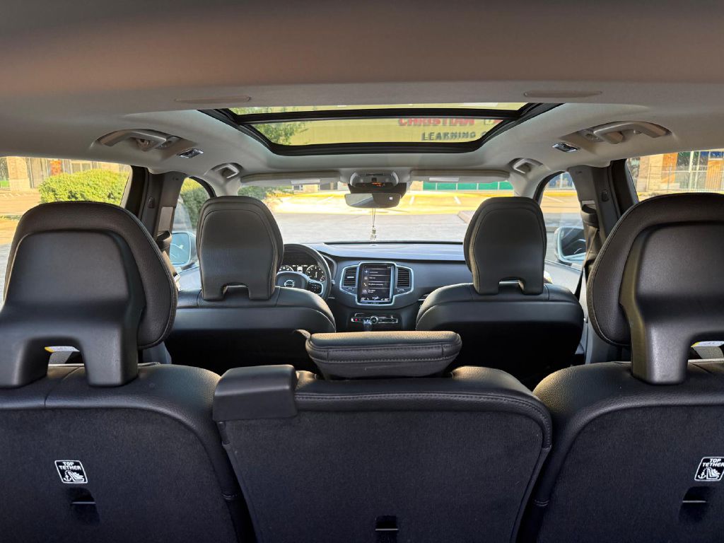 Photo 24 of this VOLVO XC90