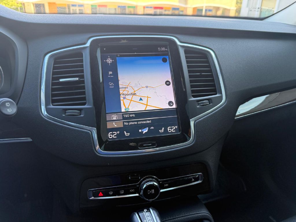 Photo 26 of this VOLVO XC90