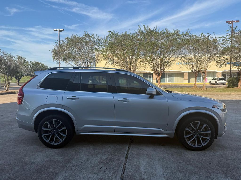 Photo 2 of this VOLVO XC90