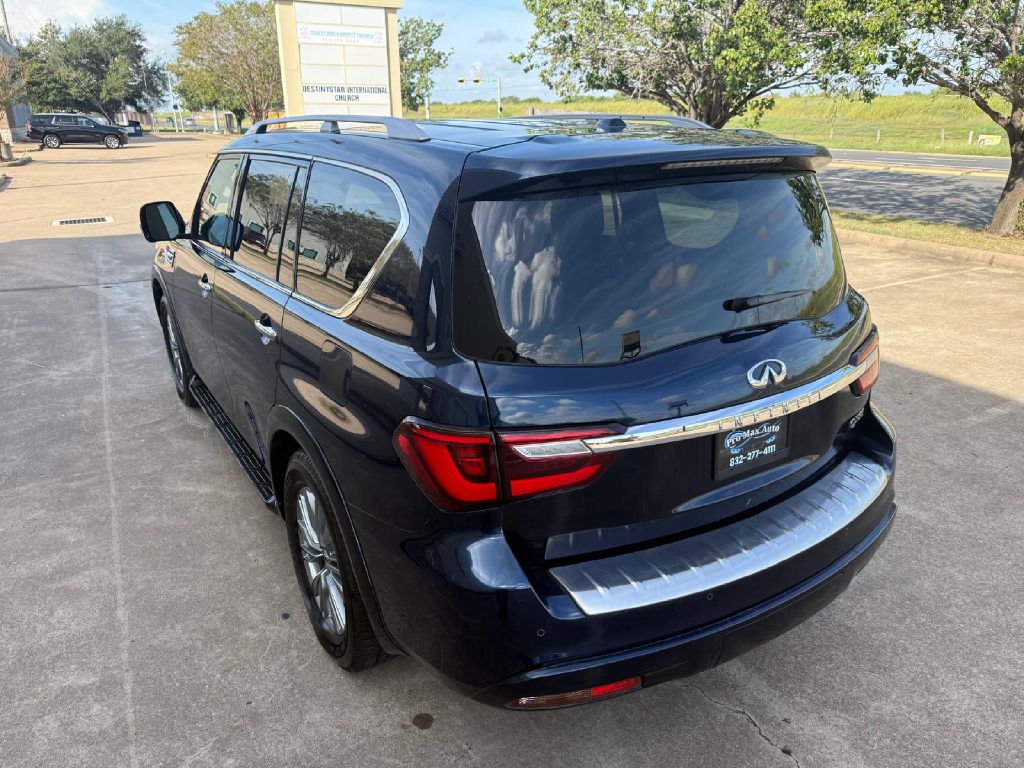 Photo 6 of this INFINITI QX80
