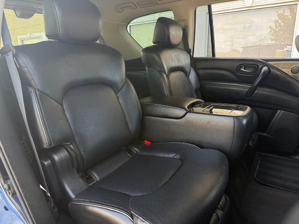Photo 22 of this INFINITI QX80