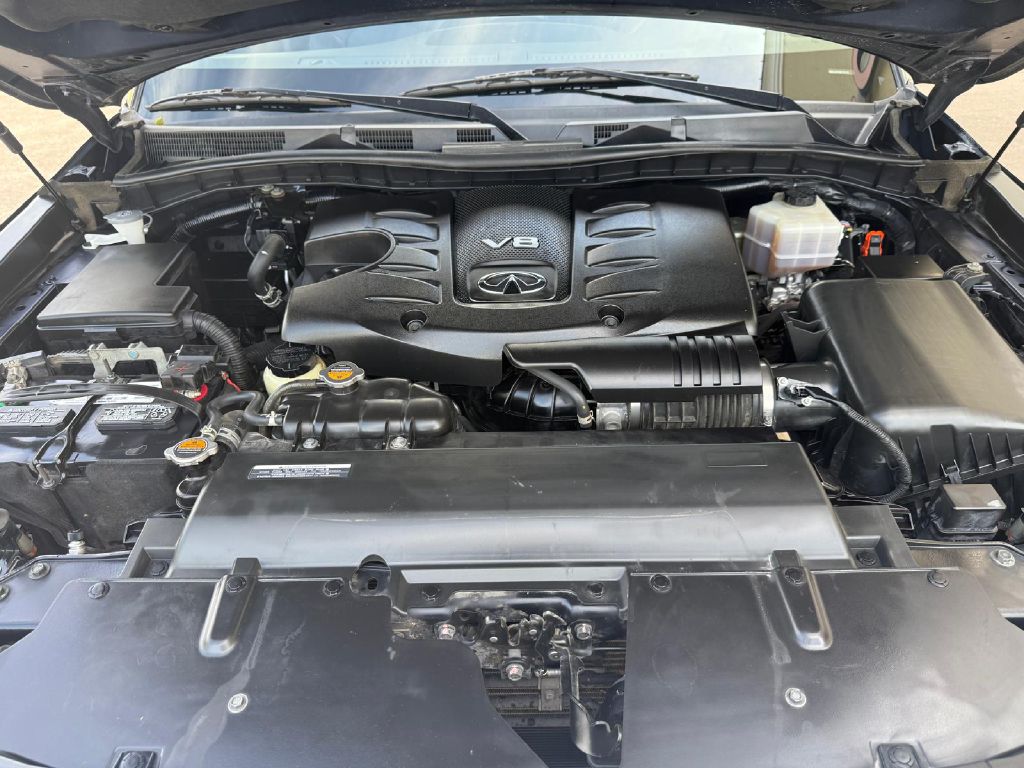 Photo 32 of this INFINITI QX80