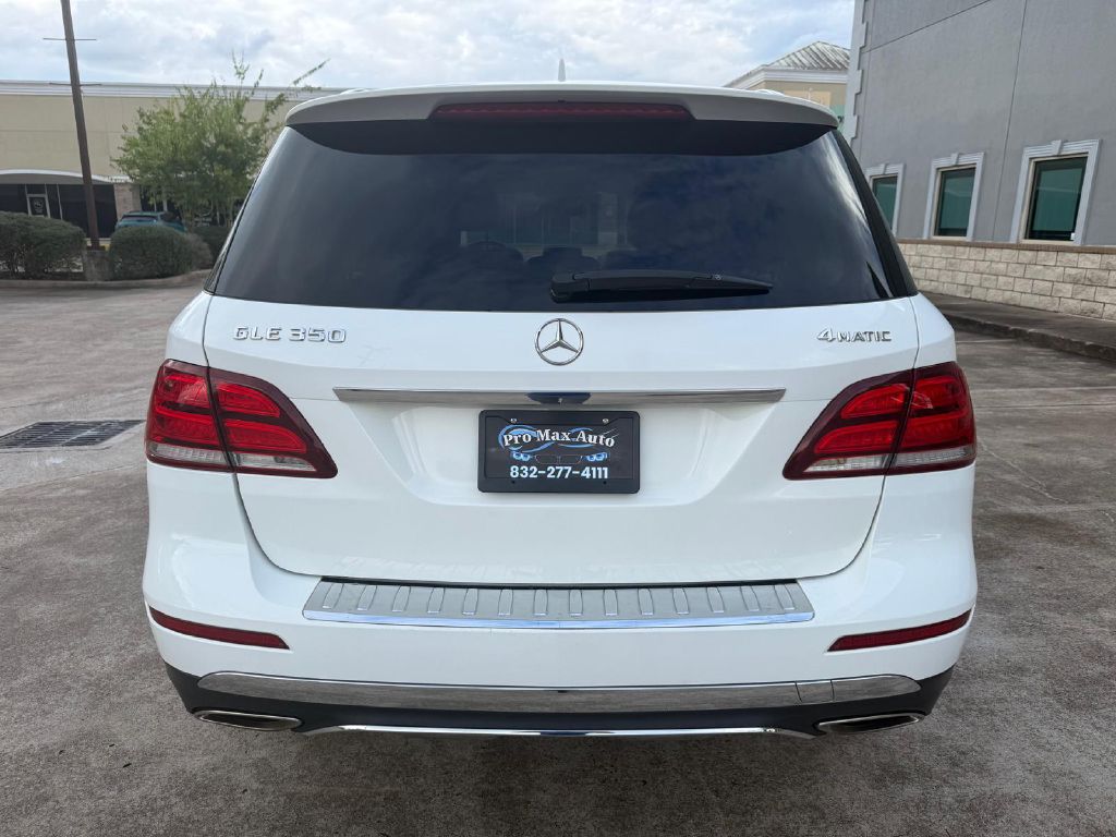 Photo 5 of this MERCEDES-BENZ GLE