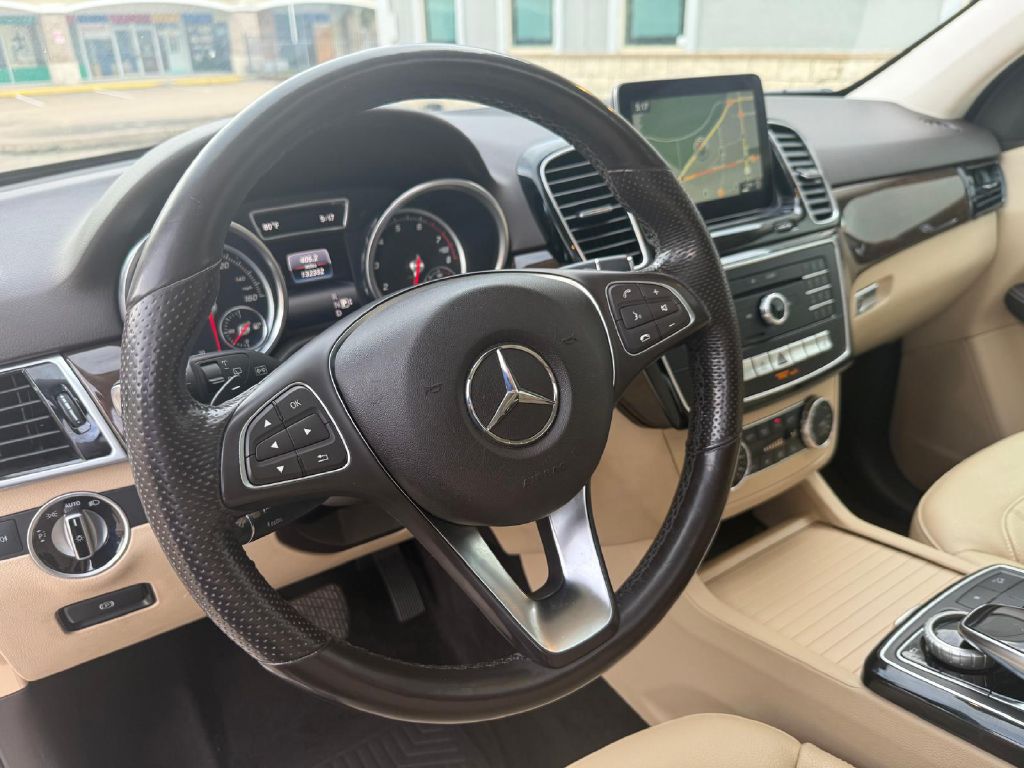 Photo 18 of this MERCEDES-BENZ GLE