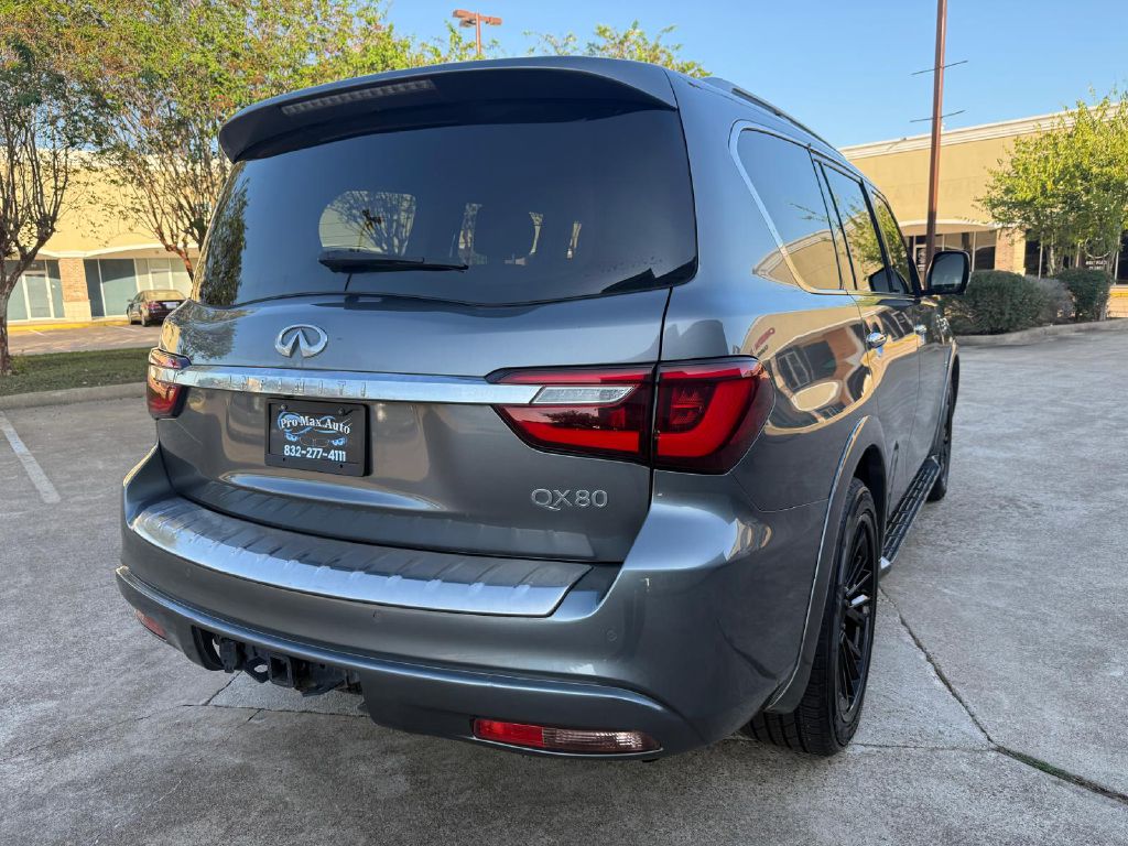 Photo 4 of this INFINITI QX80