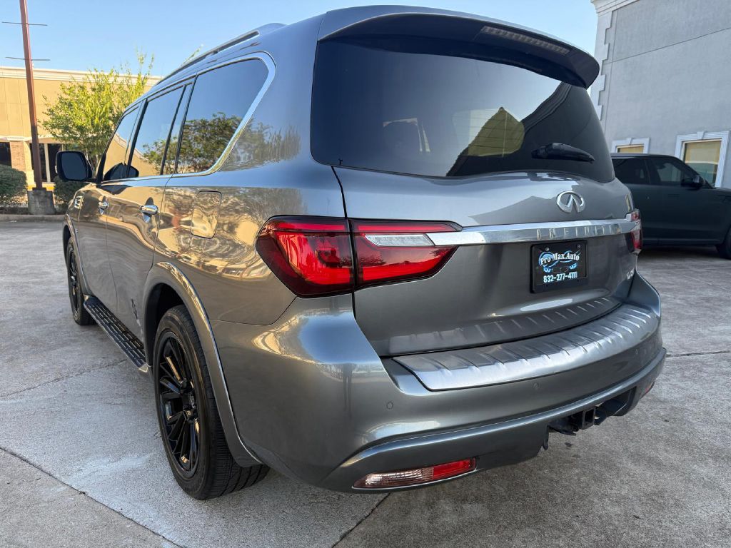 Photo 7 of this INFINITI QX80