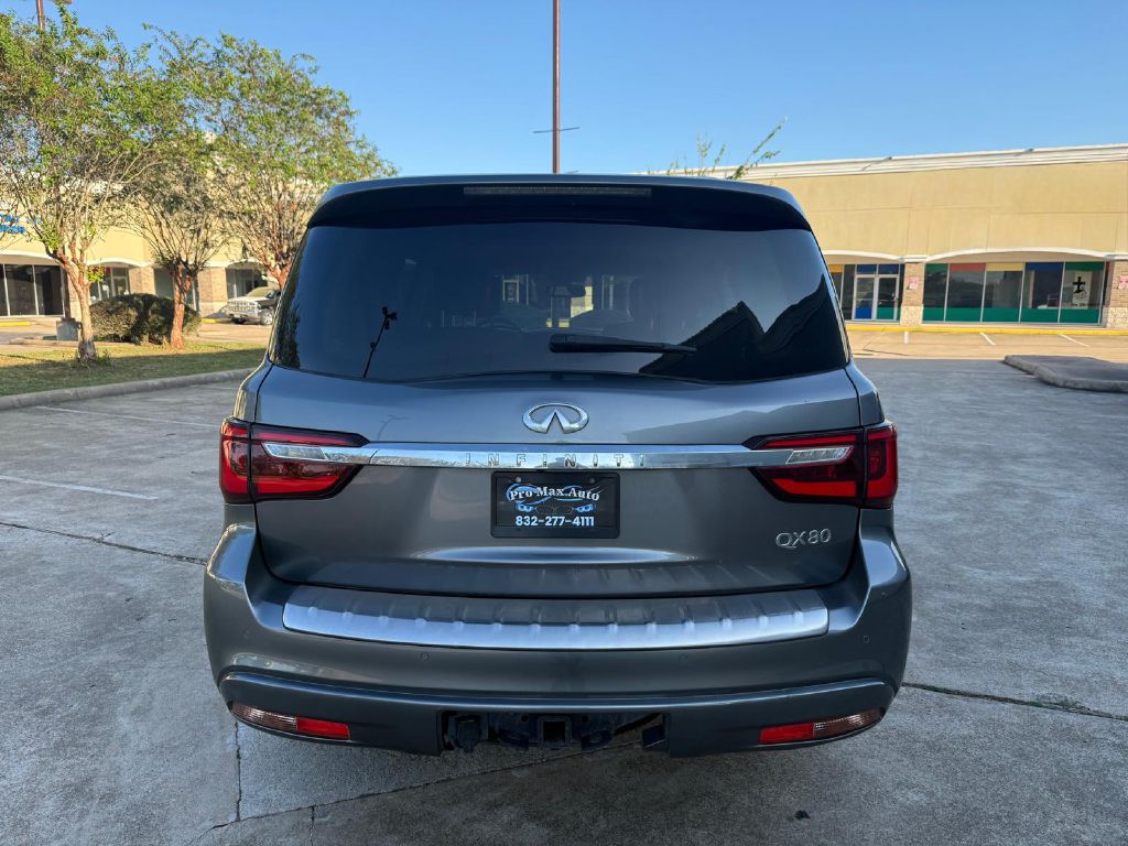 Photo 5 of this INFINITI QX80