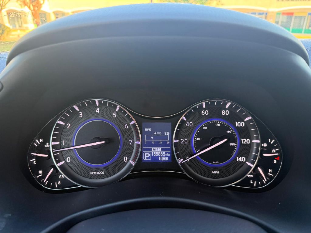 Photo 28 of this INFINITI QX80