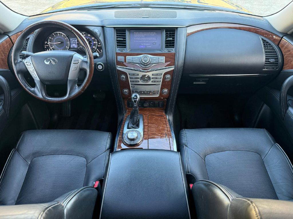 Photo 26 of this INFINITI QX80