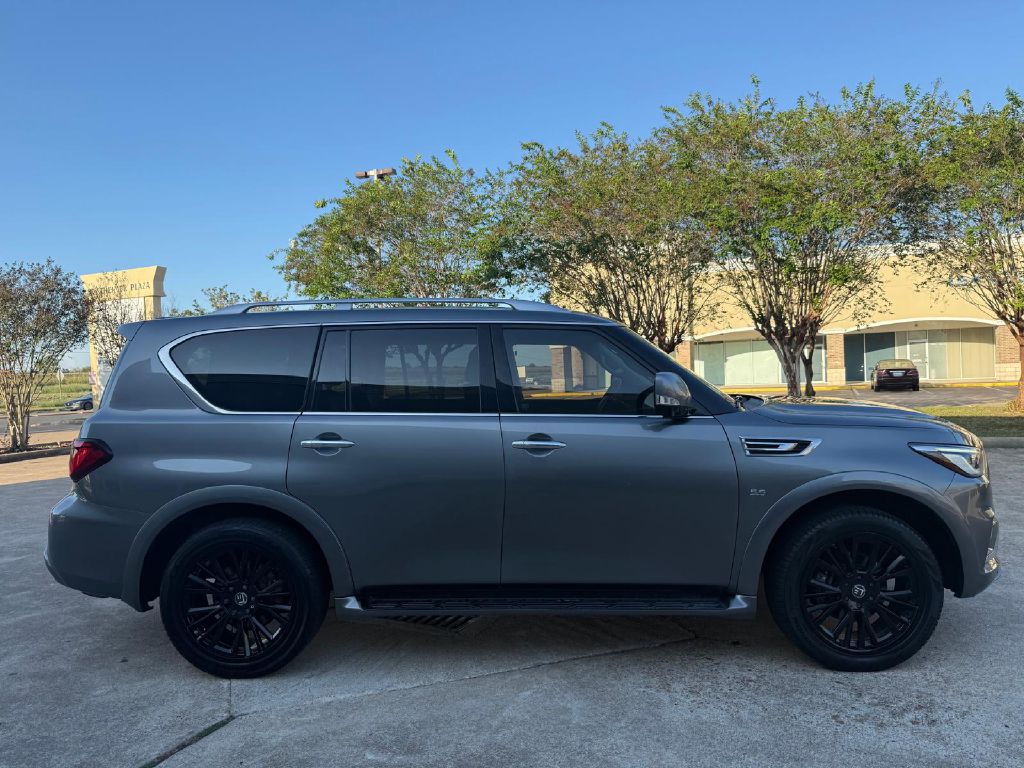 Photo 2 of this INFINITI QX80