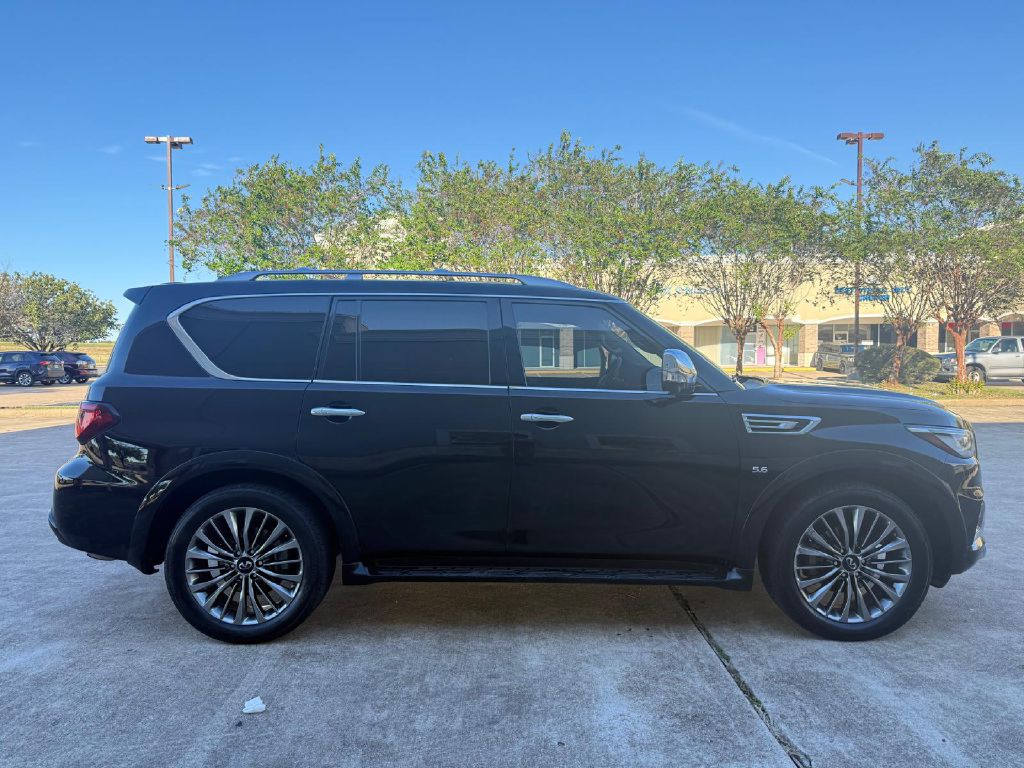 Photo 2 of this INFINITI QX80