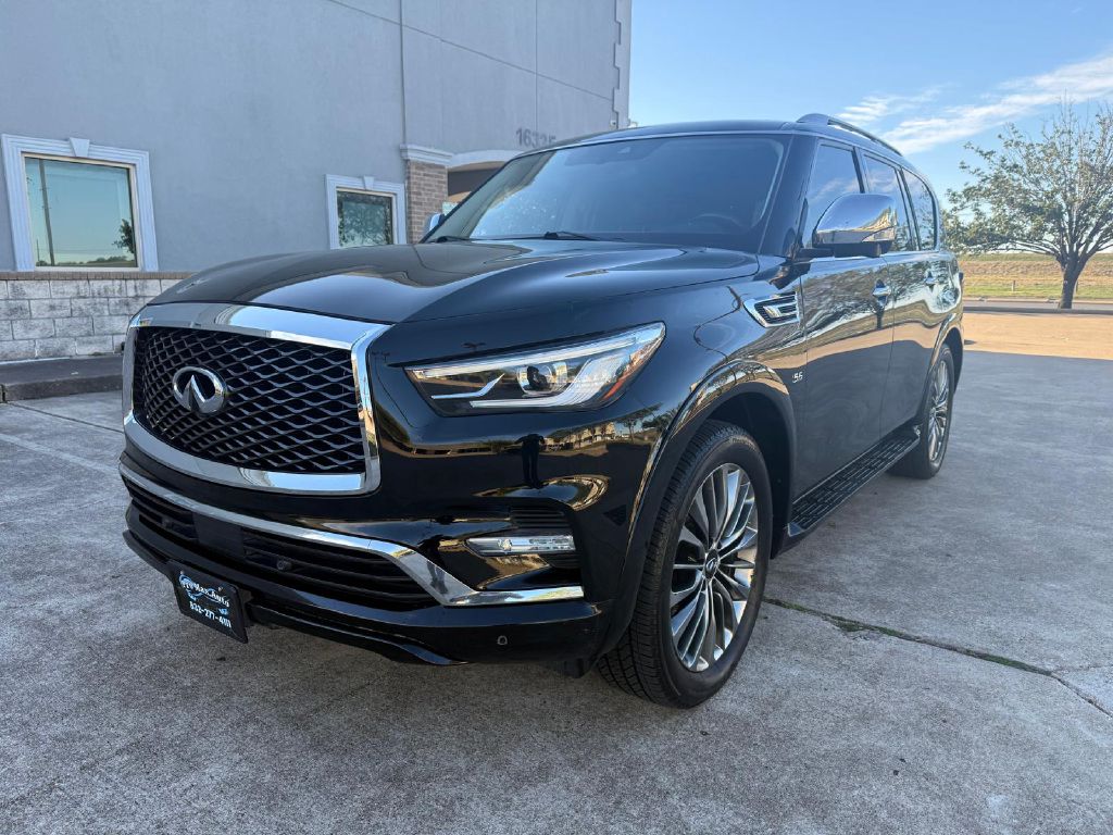 Photo 9 of this INFINITI QX80