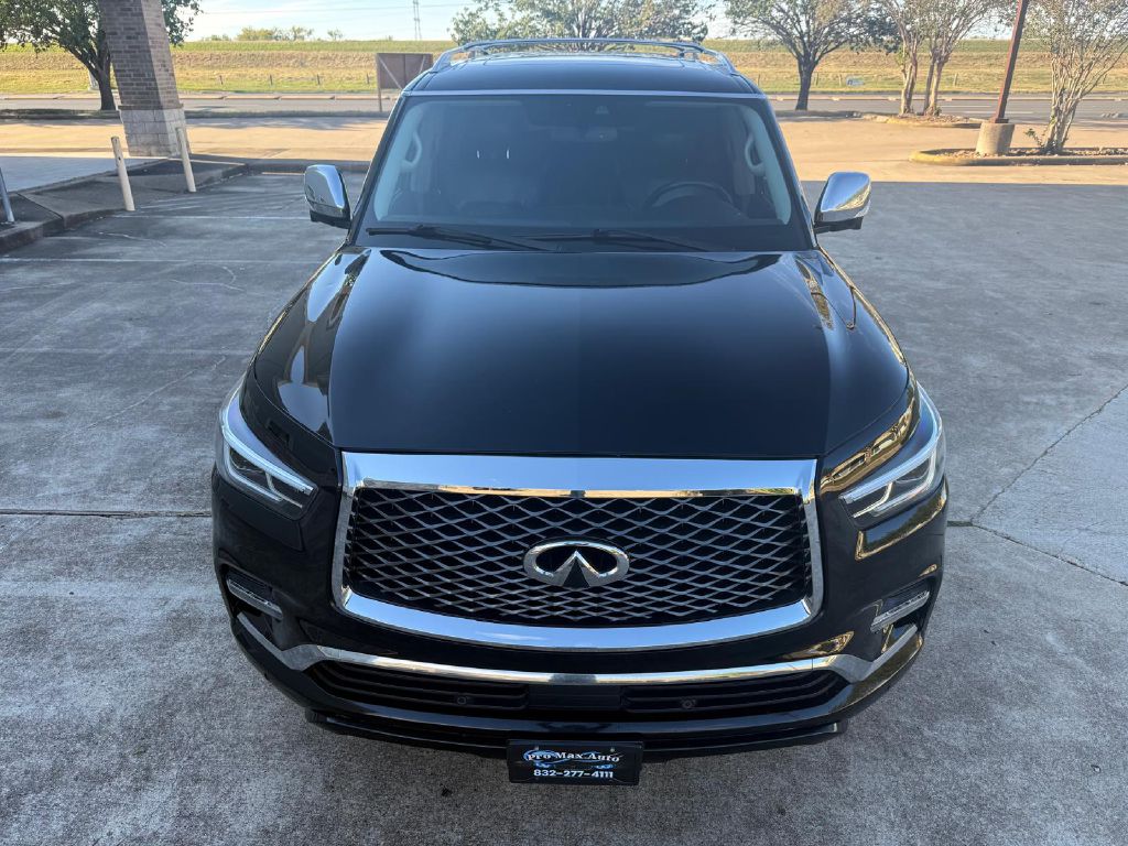 Photo 10 of this INFINITI QX80