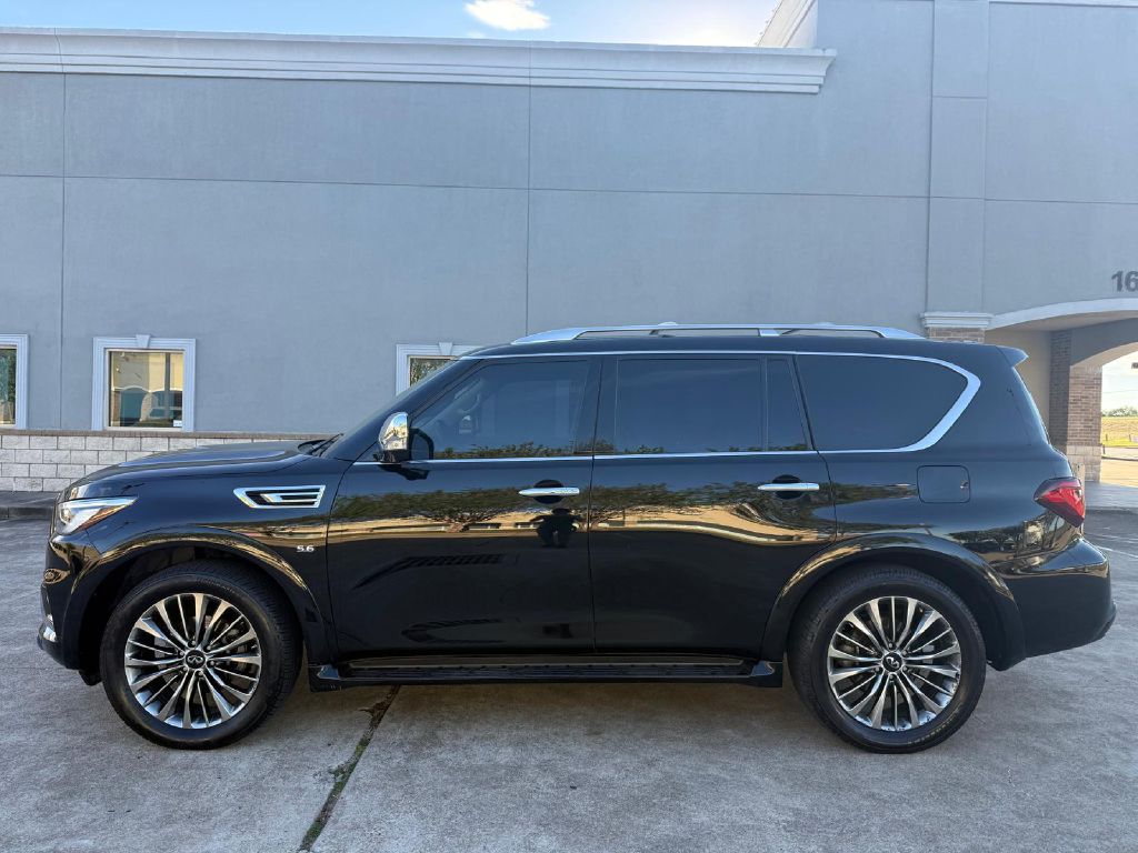 Photo 8 of this INFINITI QX80